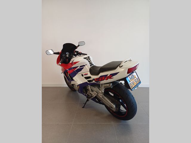 honda - cbr-600-f