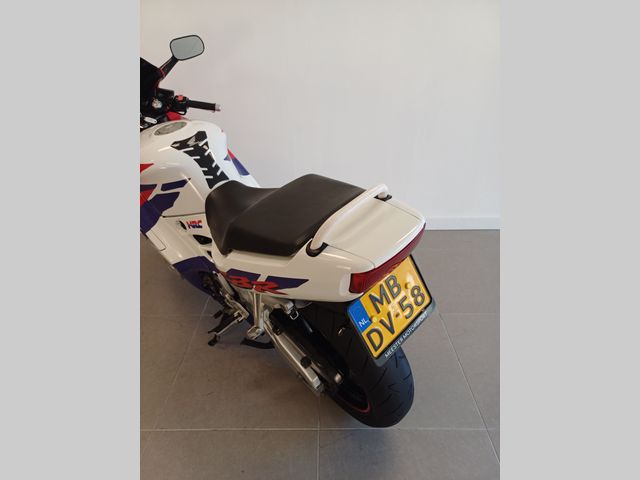honda - cbr-600-f