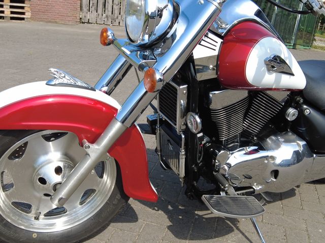 suzuki - vl-1500-lc-intruder