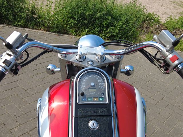 suzuki - vl-1500-lc-intruder