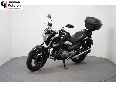 SUZUKI GW 250 – foto 4
