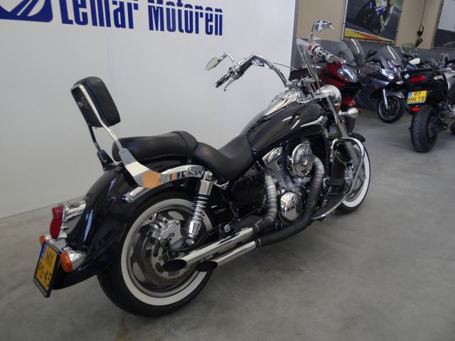 kawasaki - vn-1600-classic