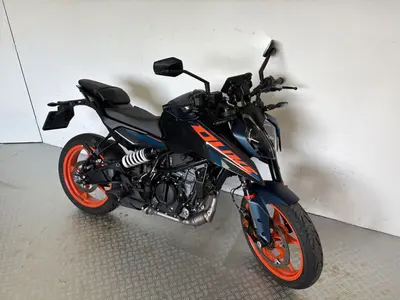 KTM 125 DUKE – foto 2