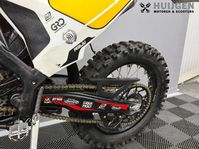rieju - mr-300-pro
