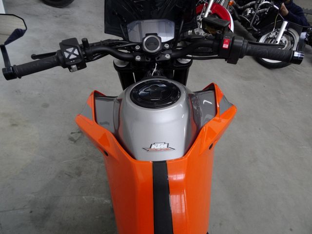 ktm - 790-duke