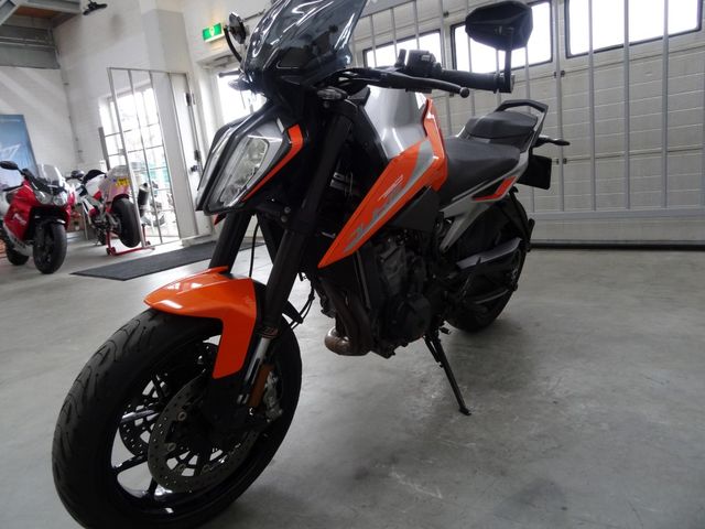 ktm - 790-duke
