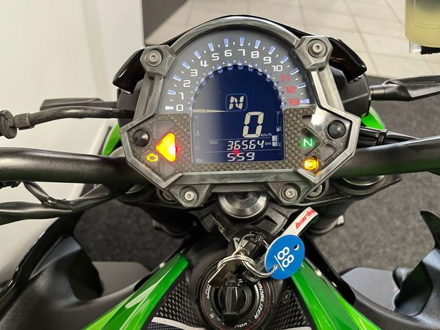 kawasaki - z900