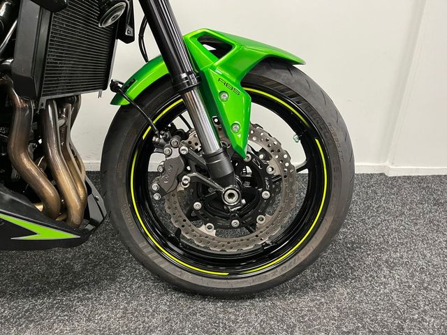kawasaki - z900