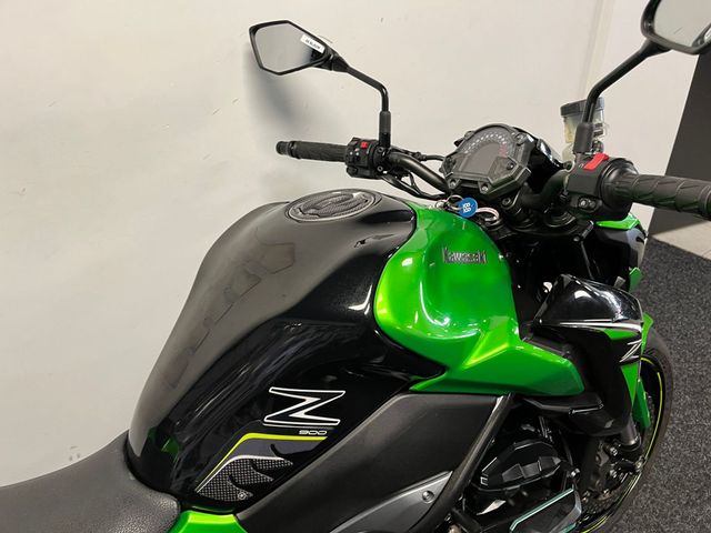 kawasaki - z900