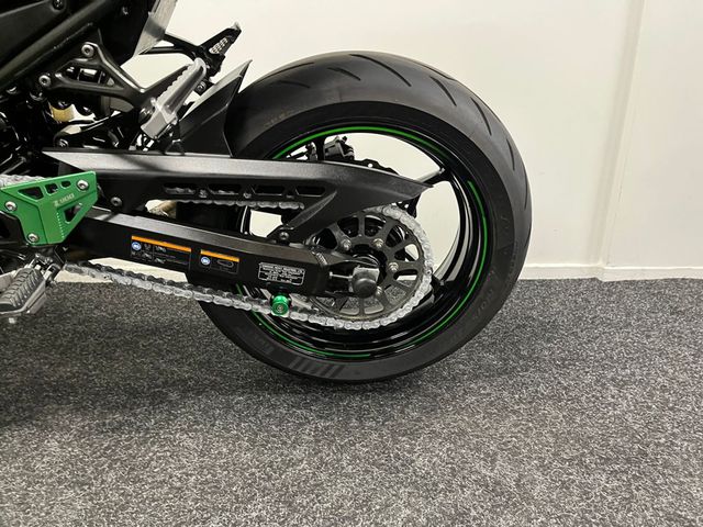 kawasaki - z900