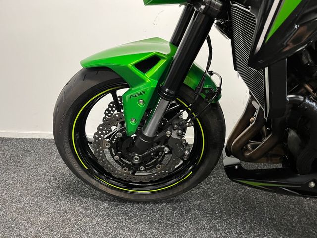 kawasaki - z900