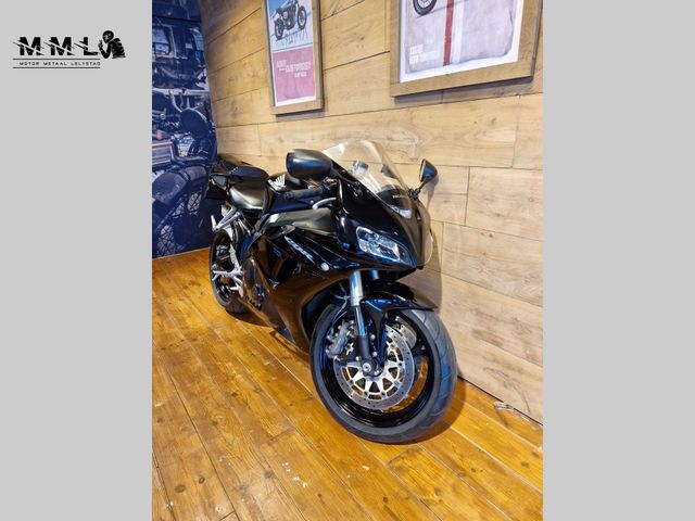 honda - cbr-1000-rr-fireblade