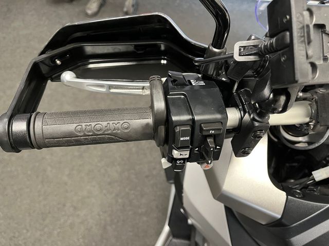 honda - x-adv