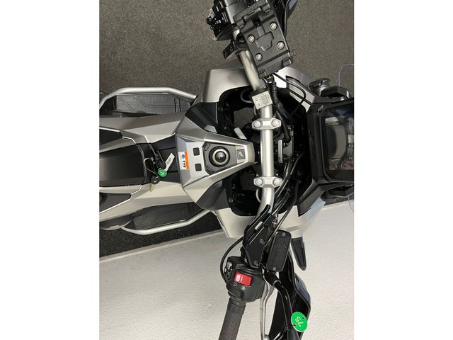 honda - x-adv