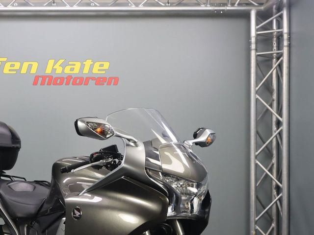 honda - vfr-1200-f