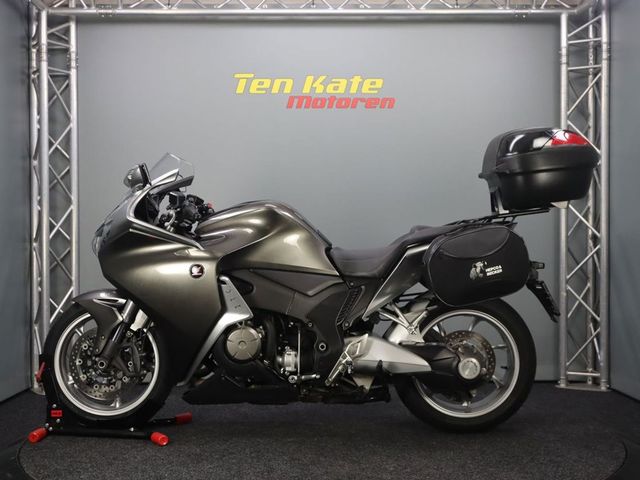 honda - vfr-1200-f