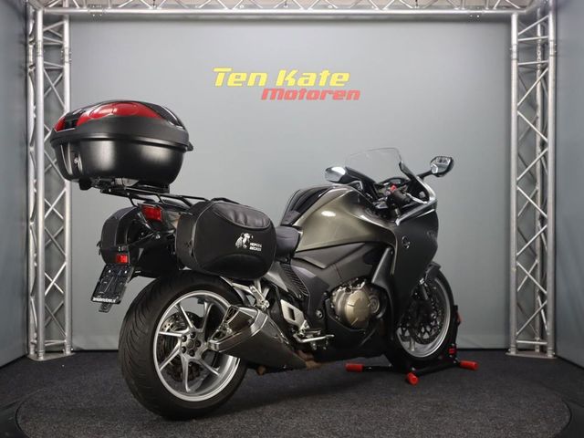 honda - vfr-1200-f