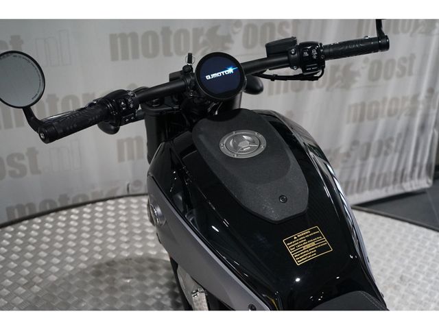 QJMOTOR - srv-600-v