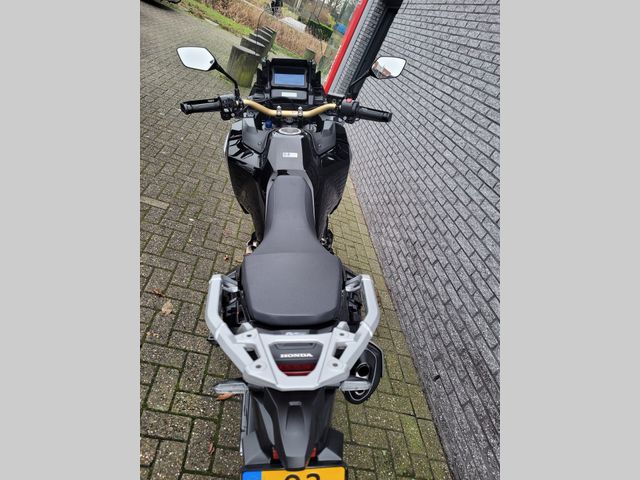 honda - crf-1100-l-africa-twin-adventure-sports