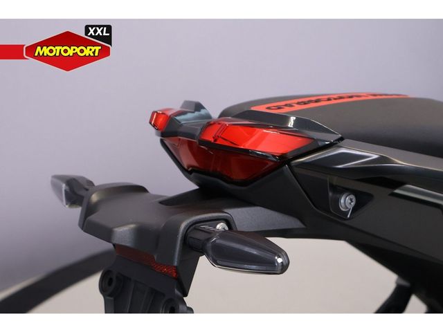bmw - r-1300-rs