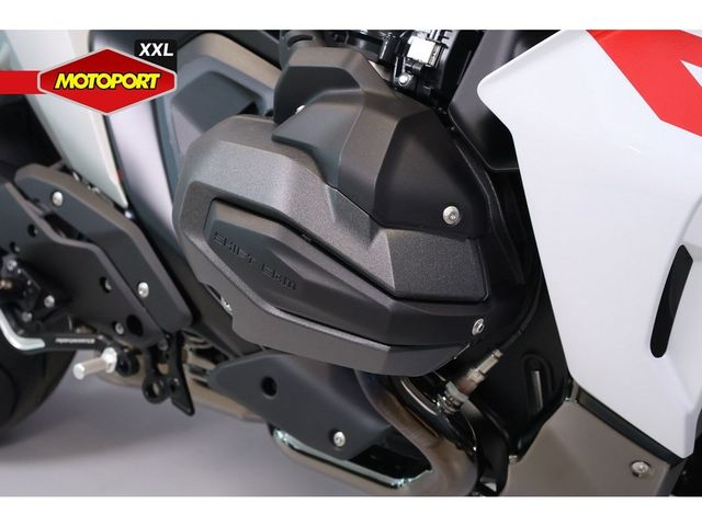 bmw - r-1300-rs