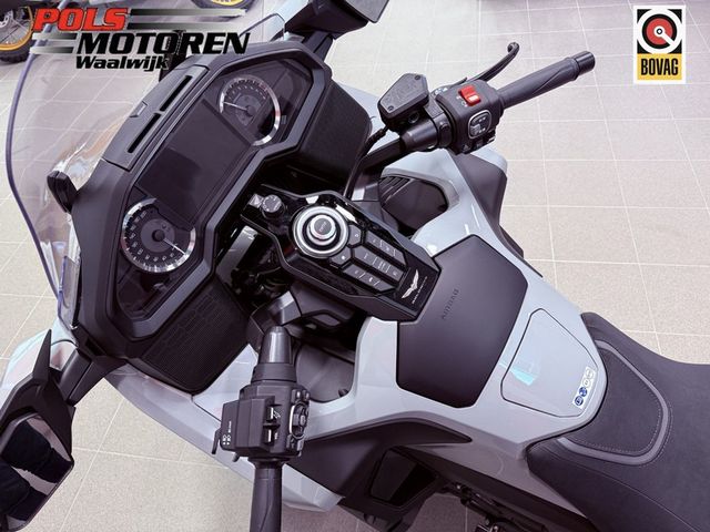 honda - gl-1800-goldwing-tour-dct