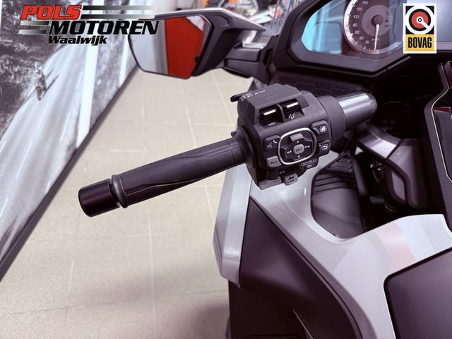 honda - gl-1800-goldwing-tour-dct