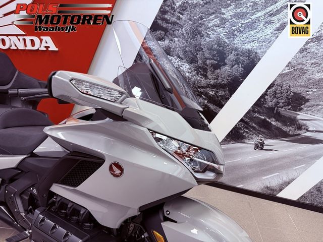 honda - gl-1800-goldwing-tour-dct