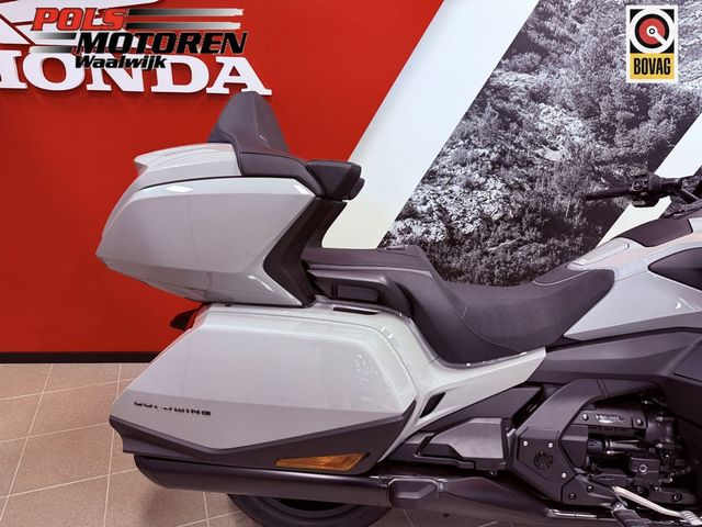 honda - gl-1800-goldwing-tour-dct