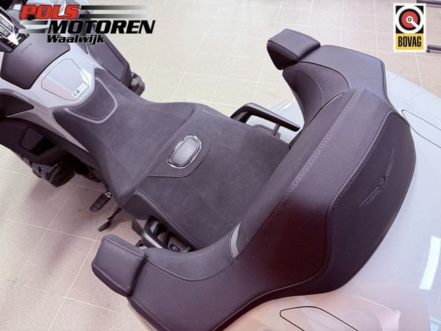 honda - gl-1800-goldwing-tour-dct