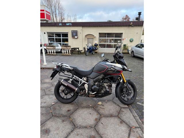 suzuki - v-strom-1000-abs