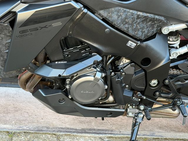suzuki - gsx-s-1000