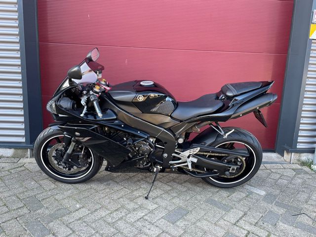 yamaha - yzf-r1