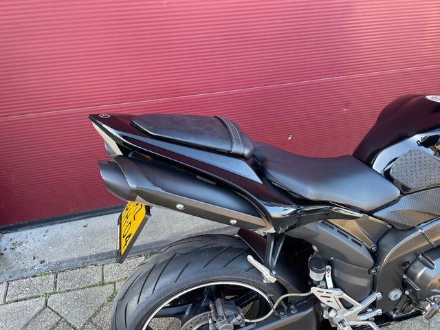 yamaha - yzf-r1