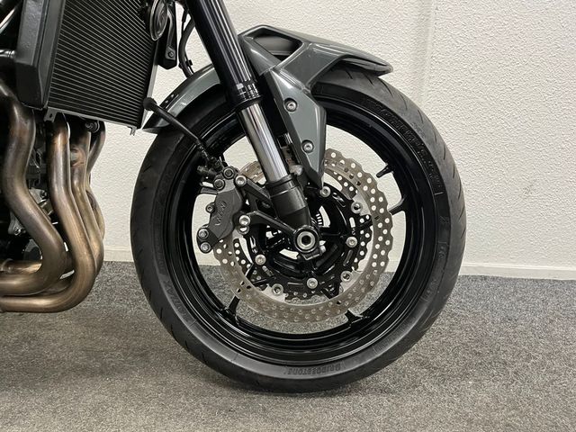 kawasaki - z900