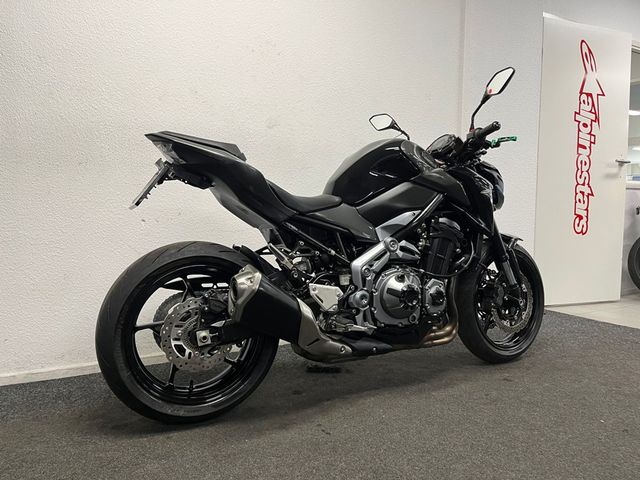 kawasaki - z900