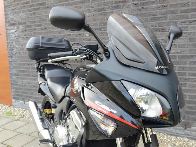 honda - cbf-600-s-abs