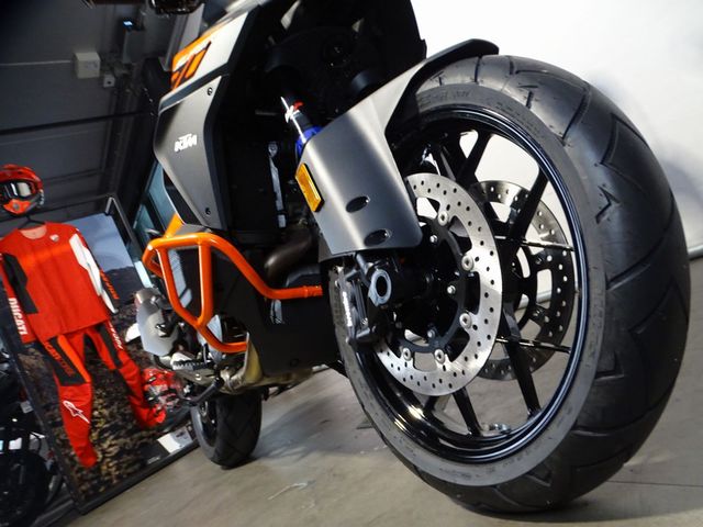 ktm - 1290-super-adventure-s