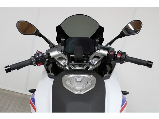 bmw - r-1300-rs