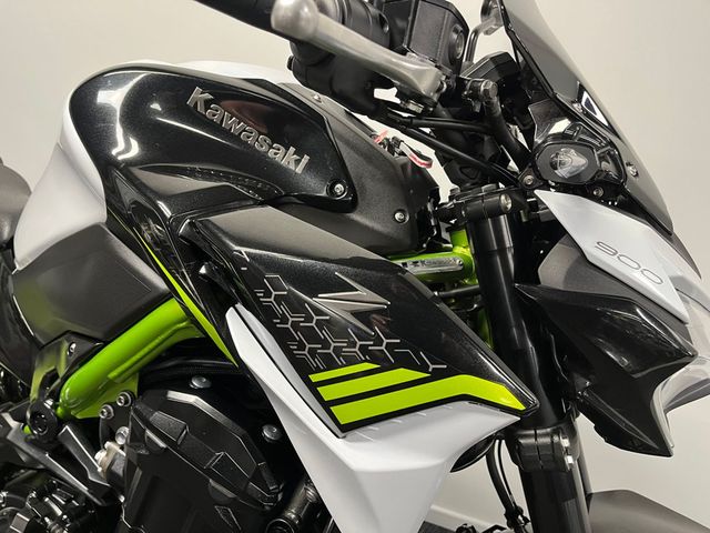 kawasaki - z900