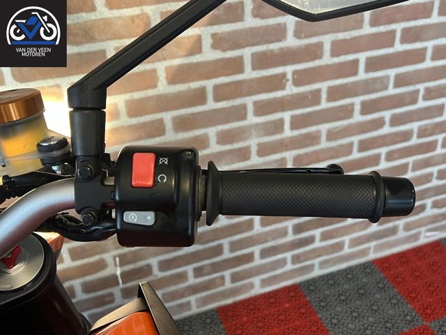 ktm - 1290-super-duke-r