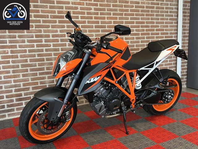 ktm - 1290-super-duke-r