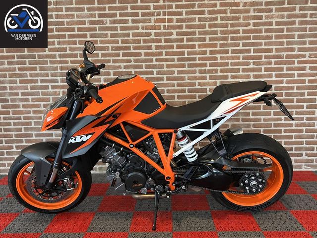 ktm - 1290-super-duke-r