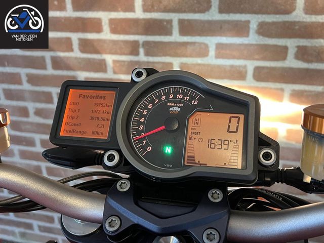 ktm - 1290-super-duke-r