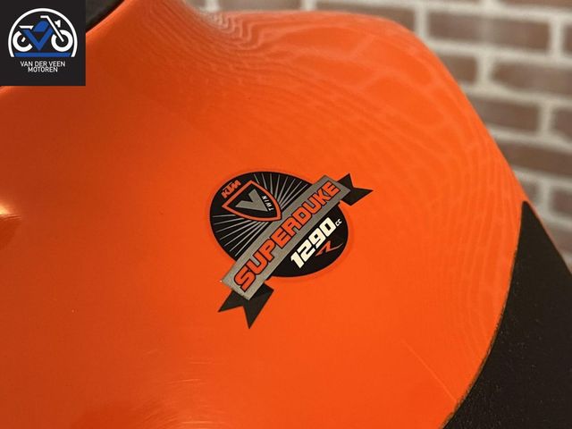 ktm - 1290-super-duke-r