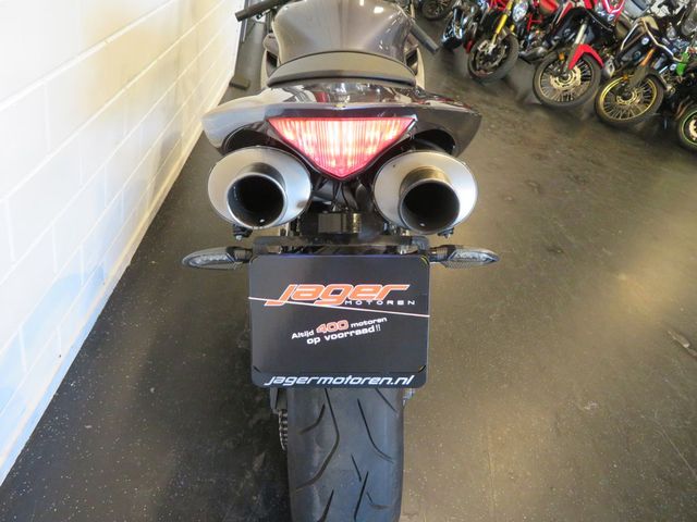 yamaha - yzf-r1