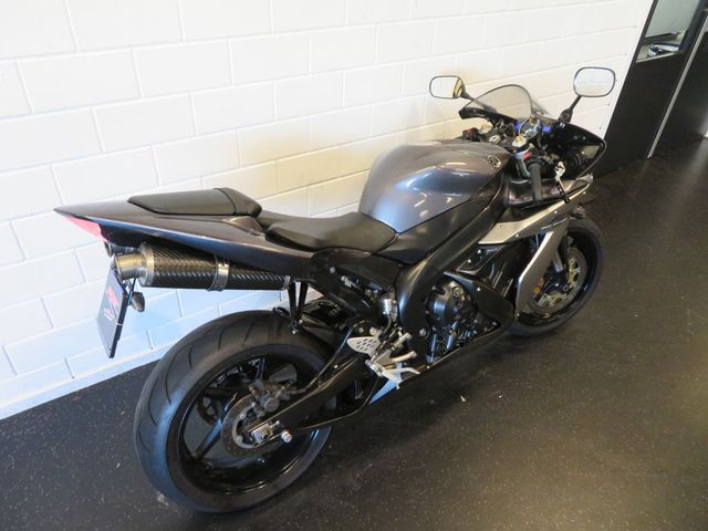 yamaha - yzf-r1