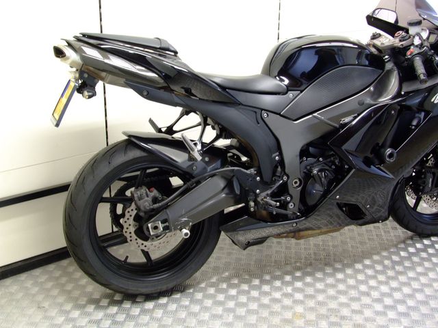 kawasaki - zx-6r-ninja