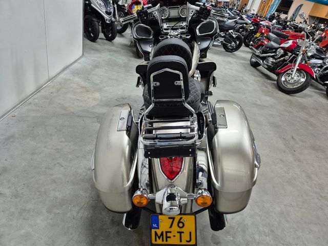 kawasaki - vn-1700-voyager