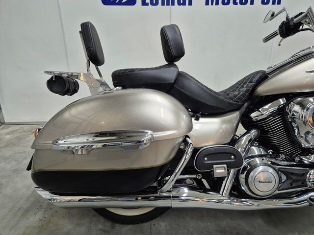 kawasaki - vn-1700-voyager